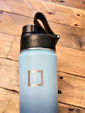 Iron Flask Wide Mouth Water Bottle 22 oz Blue